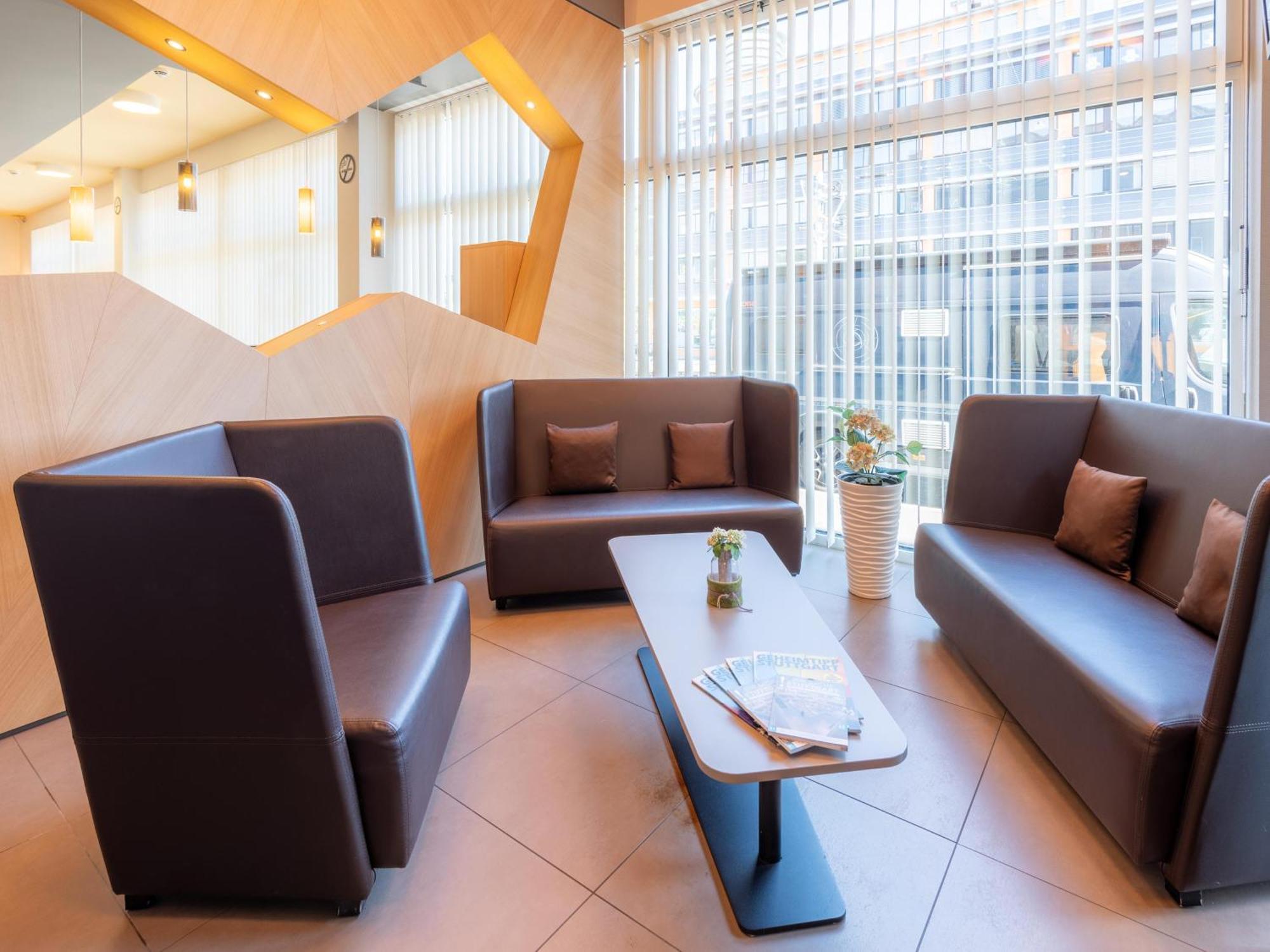 B&B Hotel Stuttgart-Bad Cannstatt Eksteriør billede