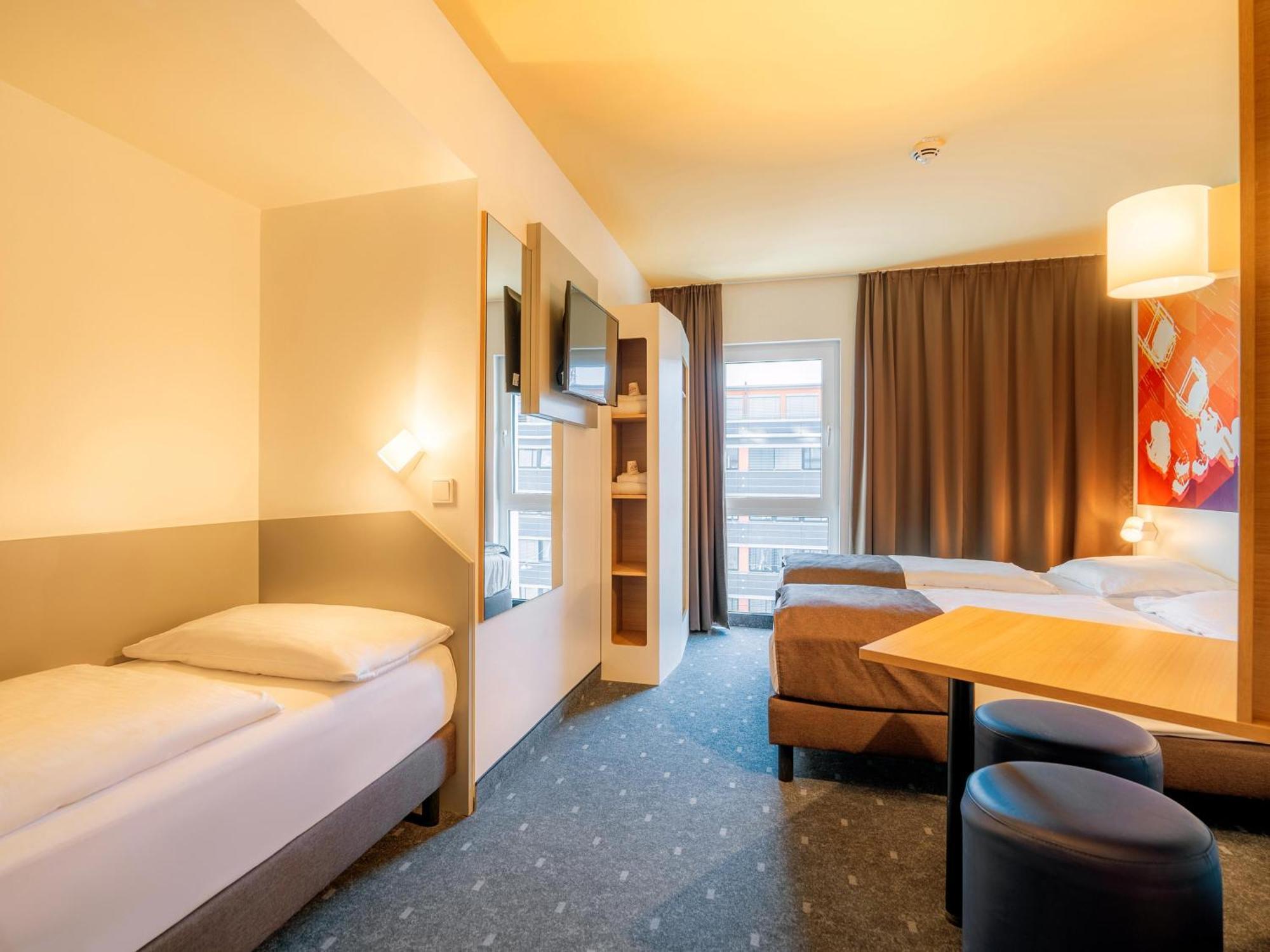 B&B Hotel Stuttgart-Bad Cannstatt Eksteriør billede